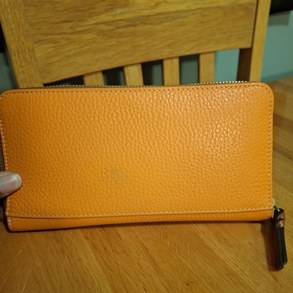 Dooney & Bourke Pebble Grain Large Zip Around Wristlet - Picture 2 of 16